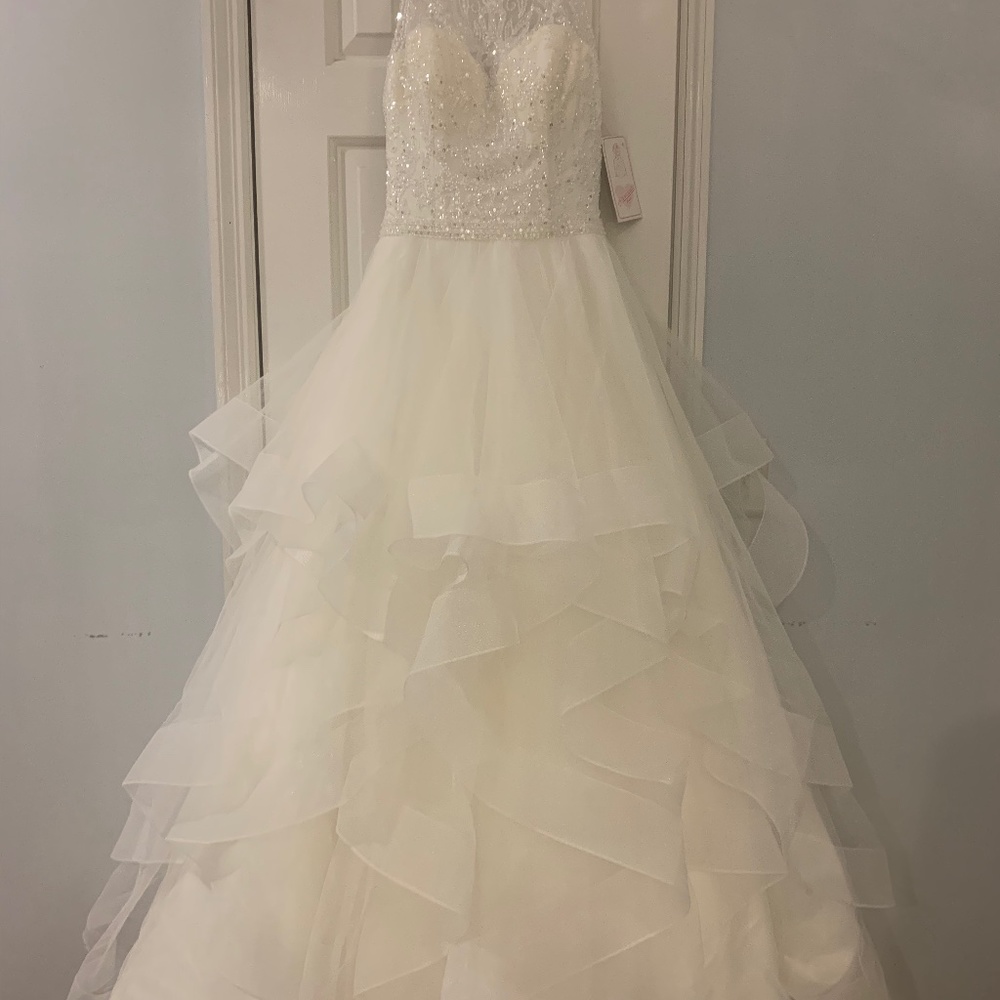 Wedding dress